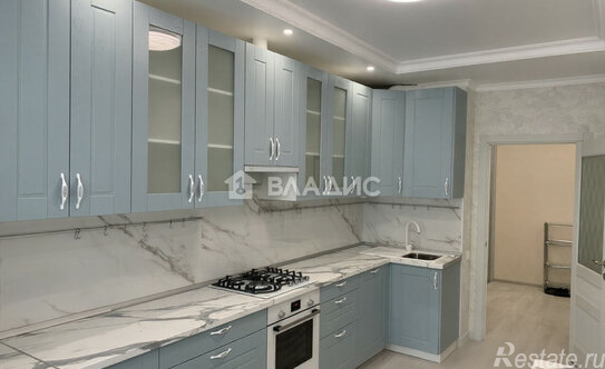 Продажа 3-комн квартиры на вторичном рынке Красный Посёлок, улица Конюхова,  д. 16