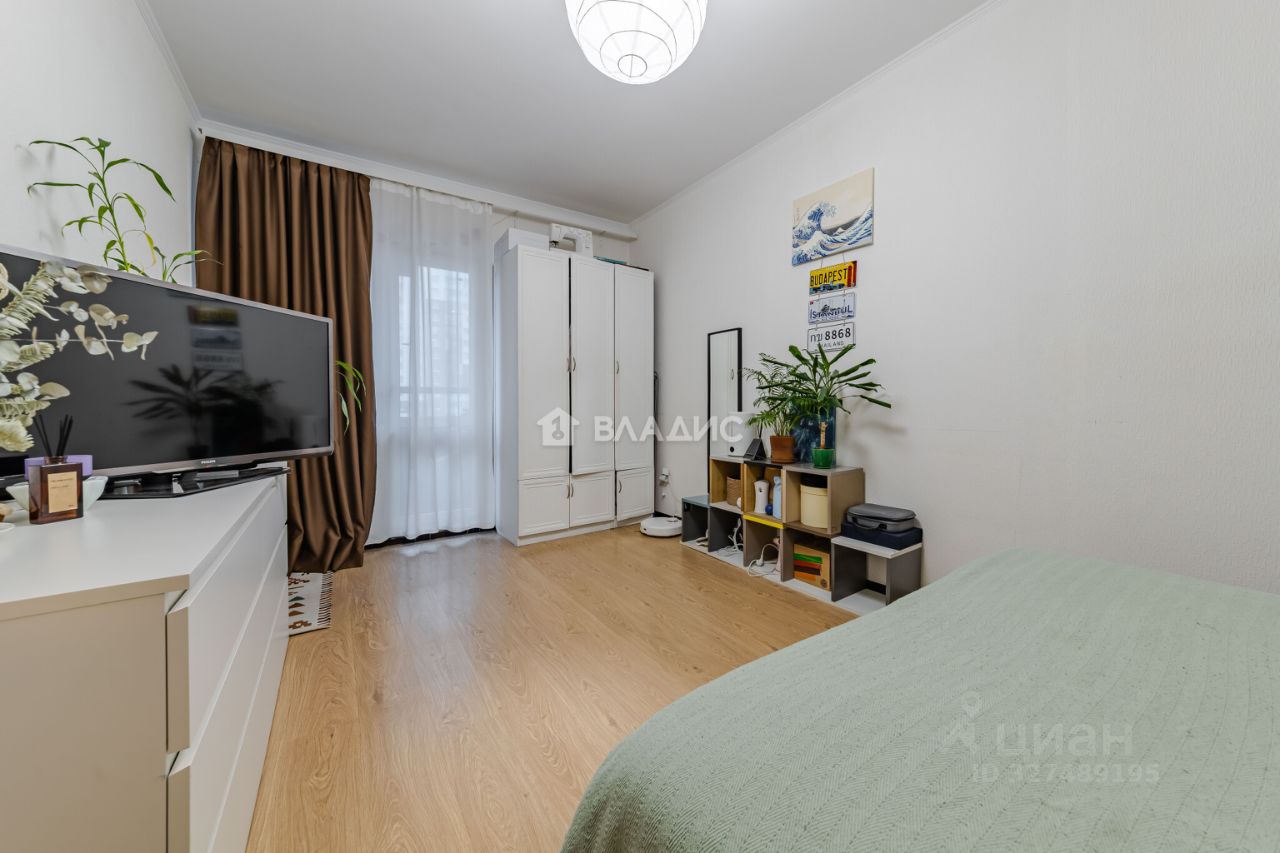 Продажа 1-комн квартиры на вторичном рынке Комендантский проспект, 67