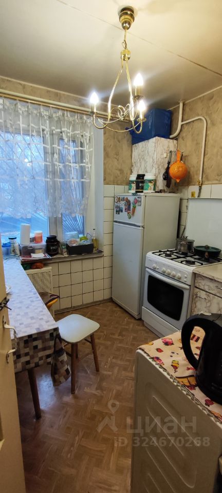 Продажа 2-комн квартиры на вторичном рынке улица 9-я Соколиной Горы,  д. 19