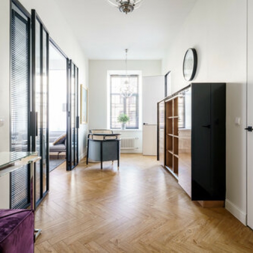 3-комн квартира ул Жуковского,  д. 49