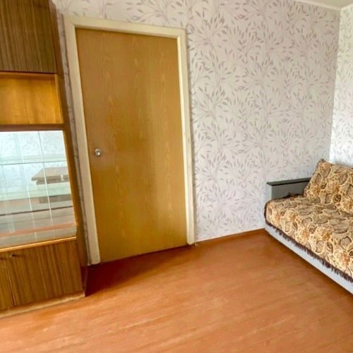 2-комн квартира Кировск, улица Маяковского, 5