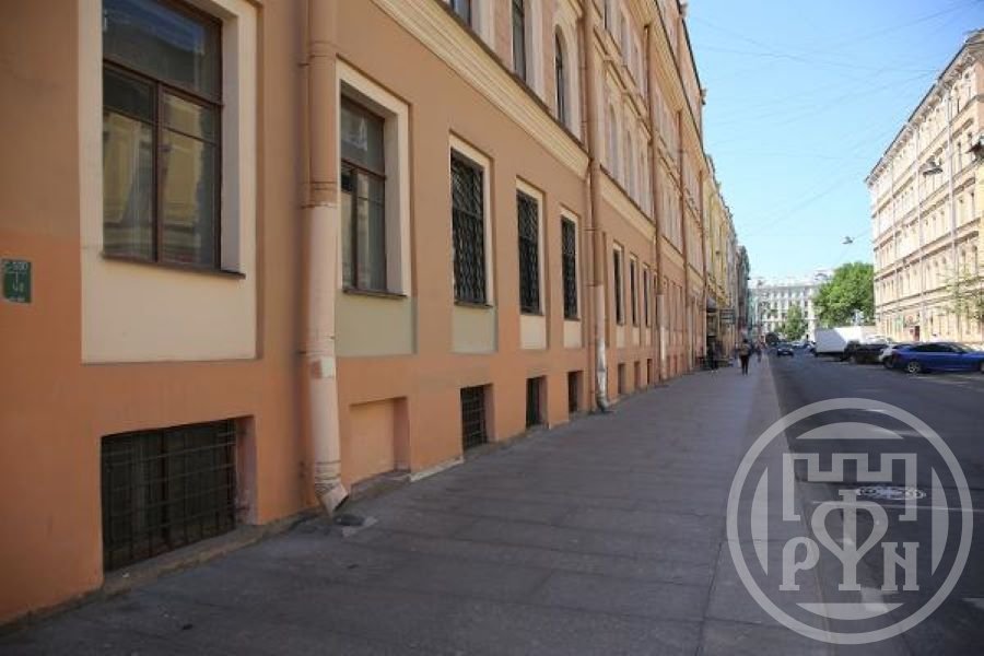 Продажа торгового помещения Маяковского ул. ,  д. 48