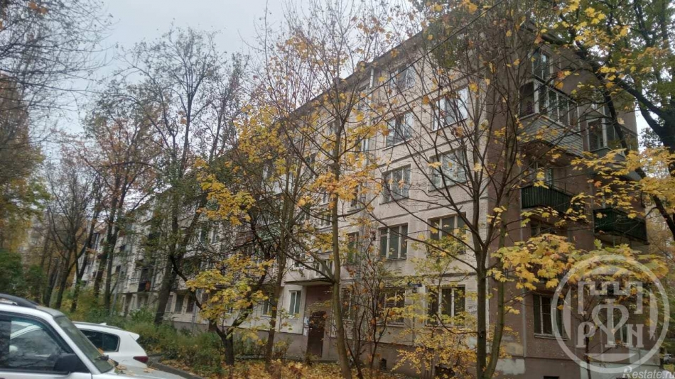 Продажа 1-комн квартиры на вторичном рынке Космонавтов просп.,  д. 84