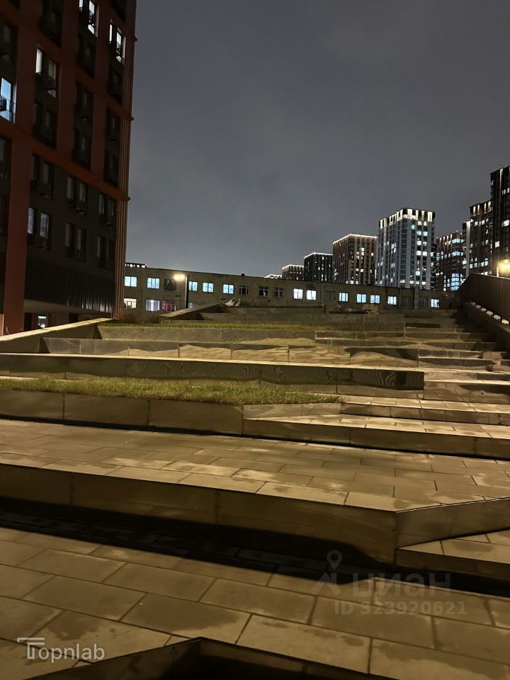 Продажа 1-комн квартиры на вторичном рынке Новоостаповская улица, 20