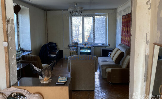 Продажа 3-комн квартиры на вторичном рынке Пулковская улица,  д. 1/60