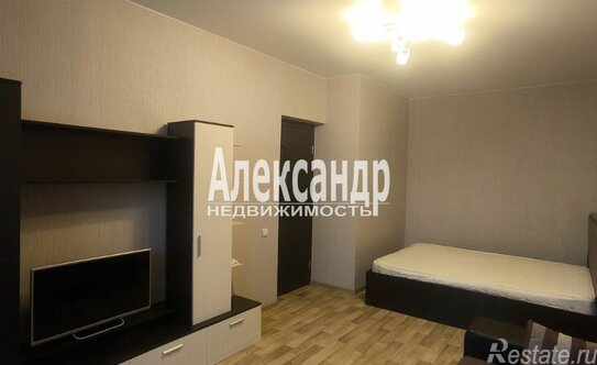 Продажа 1-комн квартиры на вторичном рынке Центральная улица,  д. 19 к3