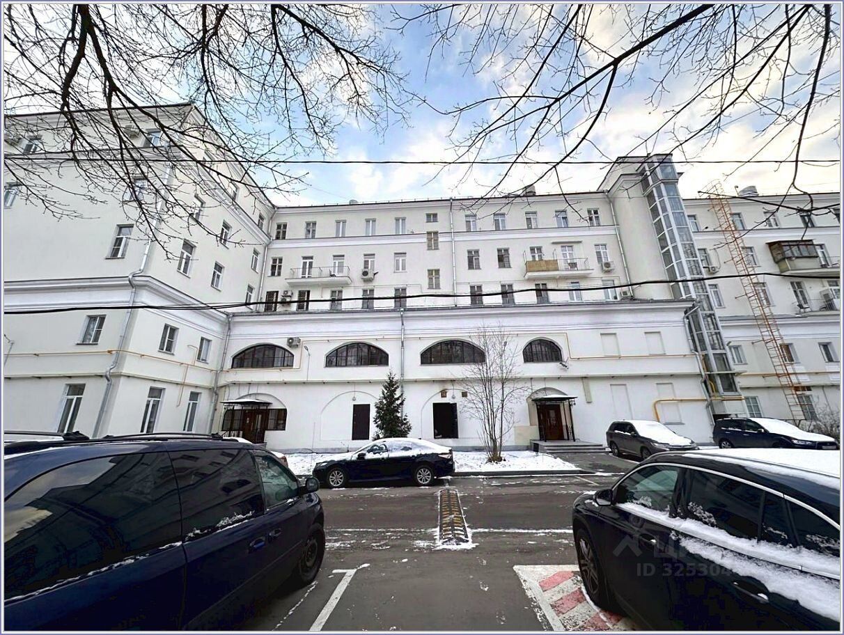 Продажа студии Красноказарменная улица, 3