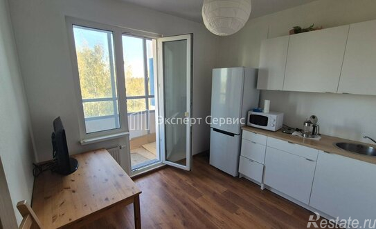 Продажа 1-комн квартиры на вторичном рынке улица Корнея Чуковского,  д. 7 к4