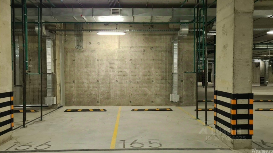 Аренда гаража ул Белоостровская,  д. 10,  к. 1 стр 1