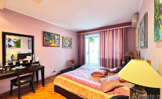 Продажа 4-комн квартиры на вторичном рынке Мичуринский пр-кт,  д. 19,  к. 3