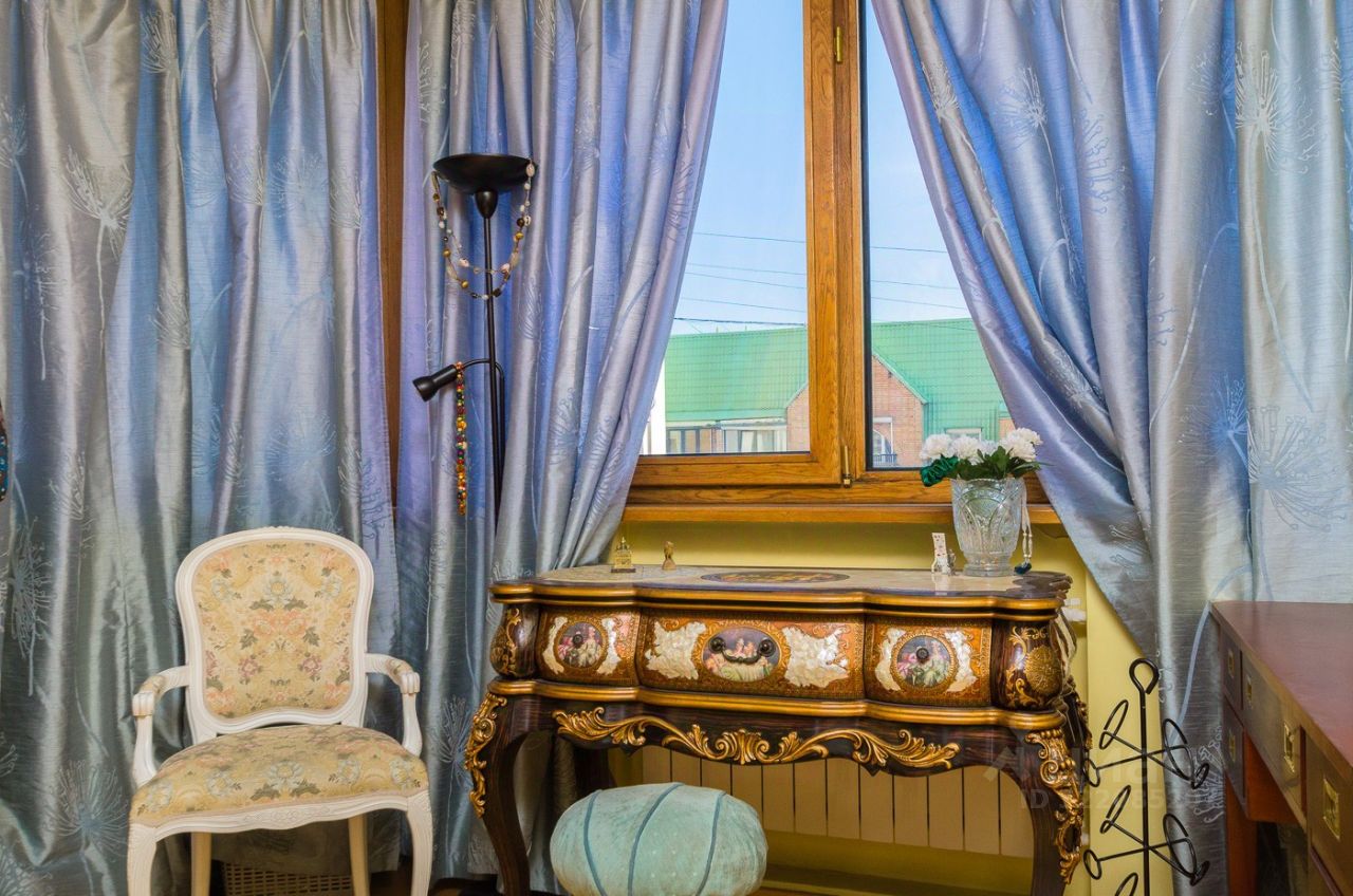 Продажа 3-комн квартиры на вторичном рынке Зоологическая улица, 22