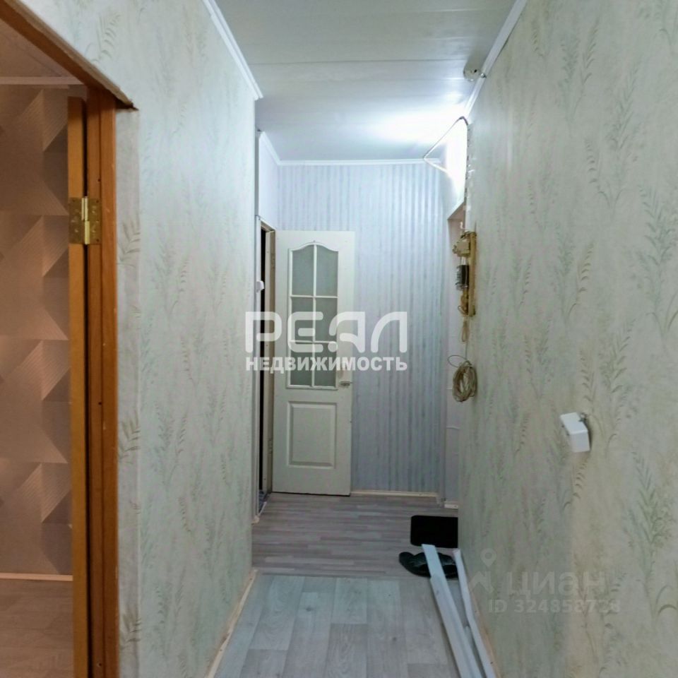 Продажа 2-комн квартиры на вторичном рынке Гатчина, улица Профессора Русинова, 18