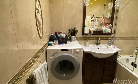 Продажа 3-комн квартиры на вторичном рынке улица Мусы Джалиля,  д. 13