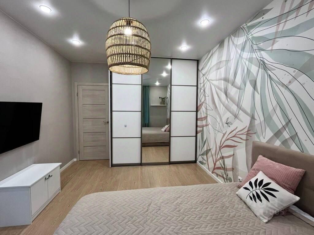 Продажа 1-комн квартиры на вторичном рынке Комендантский проспект, 66к1