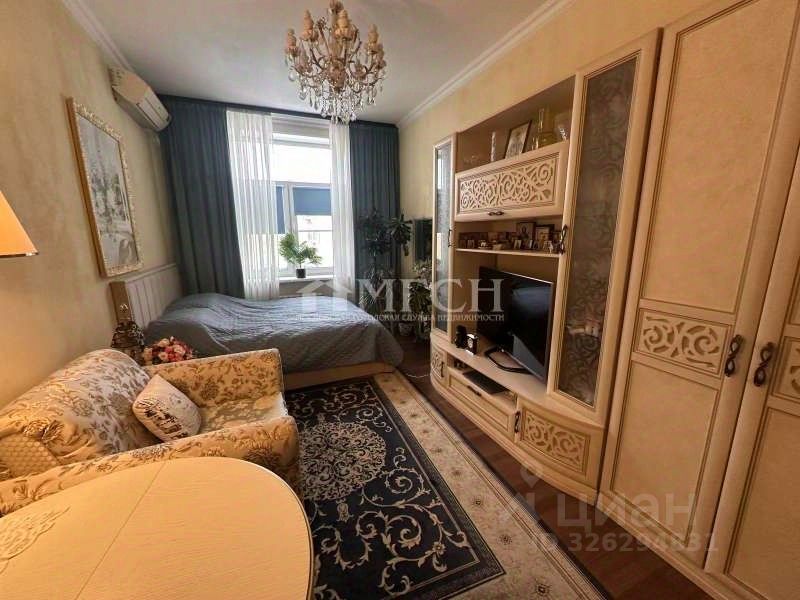 Продажа 2-комн квартиры на вторичном рынке улица Сайкина, 15/7