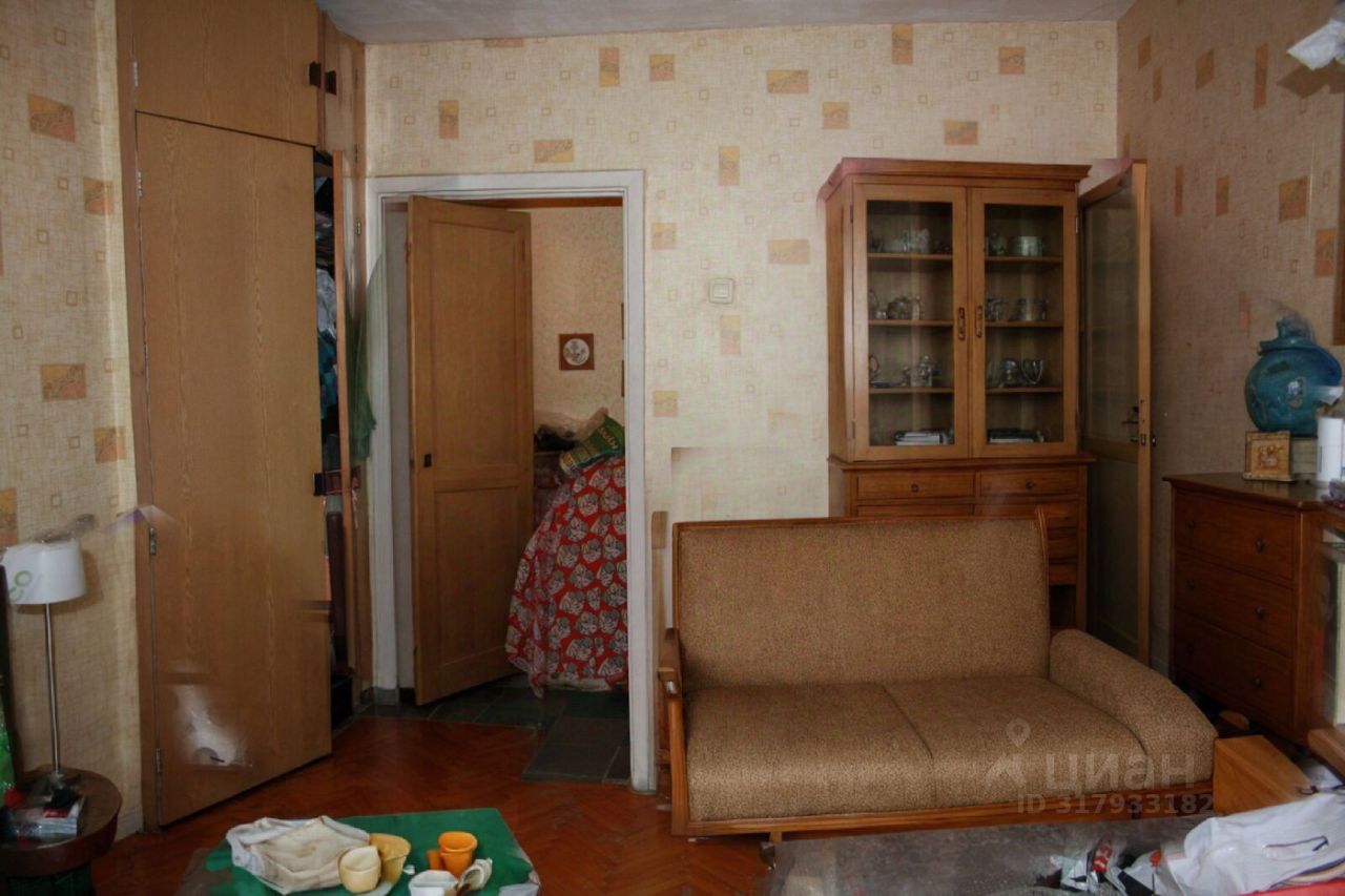 Продажа 2-комн квартиры на вторичном рынке улица Беринга, 4