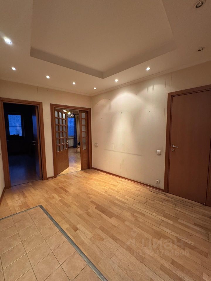 Продажа 3-комн квартиры на вторичном рынке Дружинниковская улица, 11/2