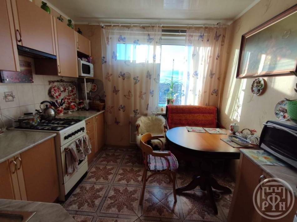 Продажа 2-комн квартиры на вторичном рынке Петергоф г., Бобыльская дор.,  д. 57