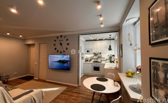 Продажа 2-комн квартиры на вторичном рынке Угловой переулок,  д. 21