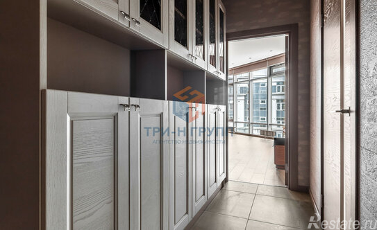 Продажа 3-комн квартиры на вторичном рынке Пионерская улица,  д. 50