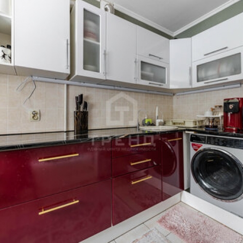 2-комн квартира проспект Славы,  д. 8