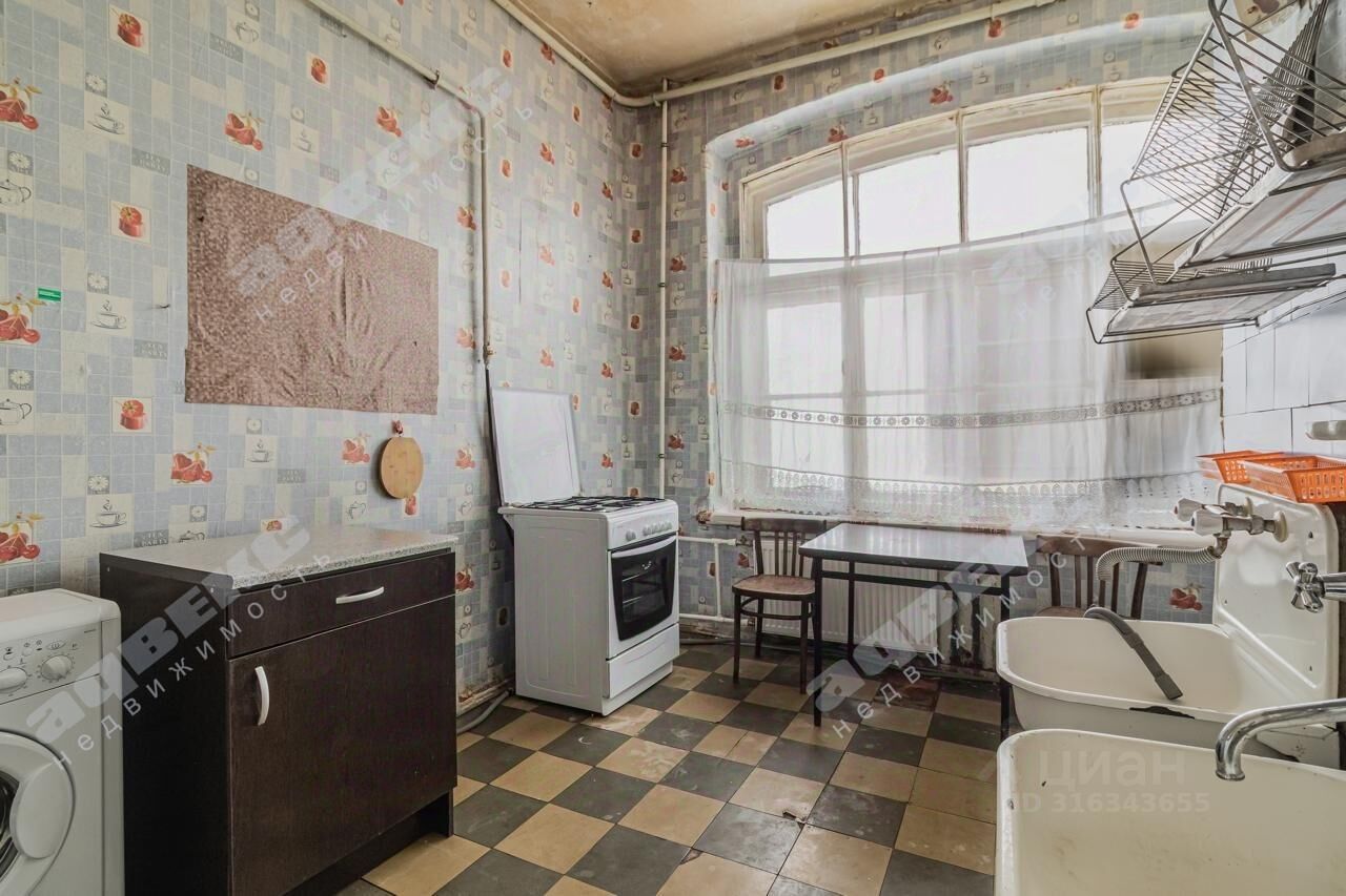Продажа 3-комн квартиры на вторичном рынке Фурштатская улица, 54