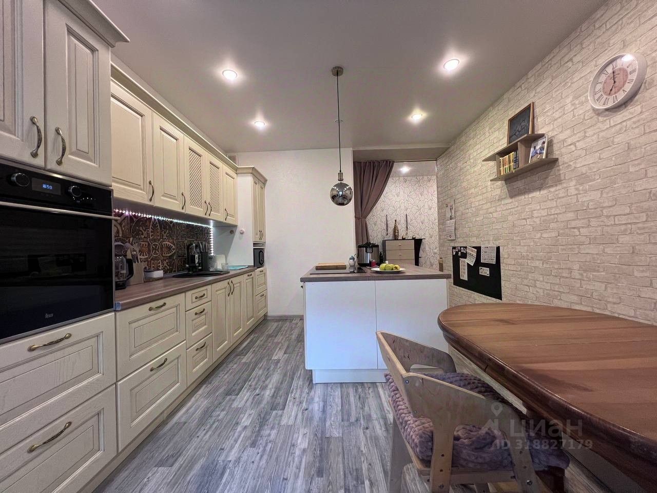 Продажа 3-комн квартиры на вторичном рынке Кудрово г., проспект Строителей, 4