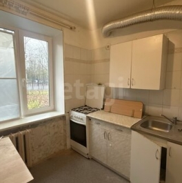 Продажа 2-комн квартиры на вторичном рынке Пушкин г, Алексея Толстого б-р,  д. 32