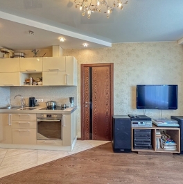 Продажа 2-комн квартиры на вторичном рынке Металлистов просп.,  д. 116,  к. 1