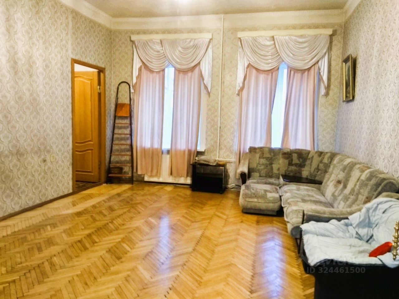 Продажа 2-комн квартиры на вторичном рынке Вознесенский проспект, 55