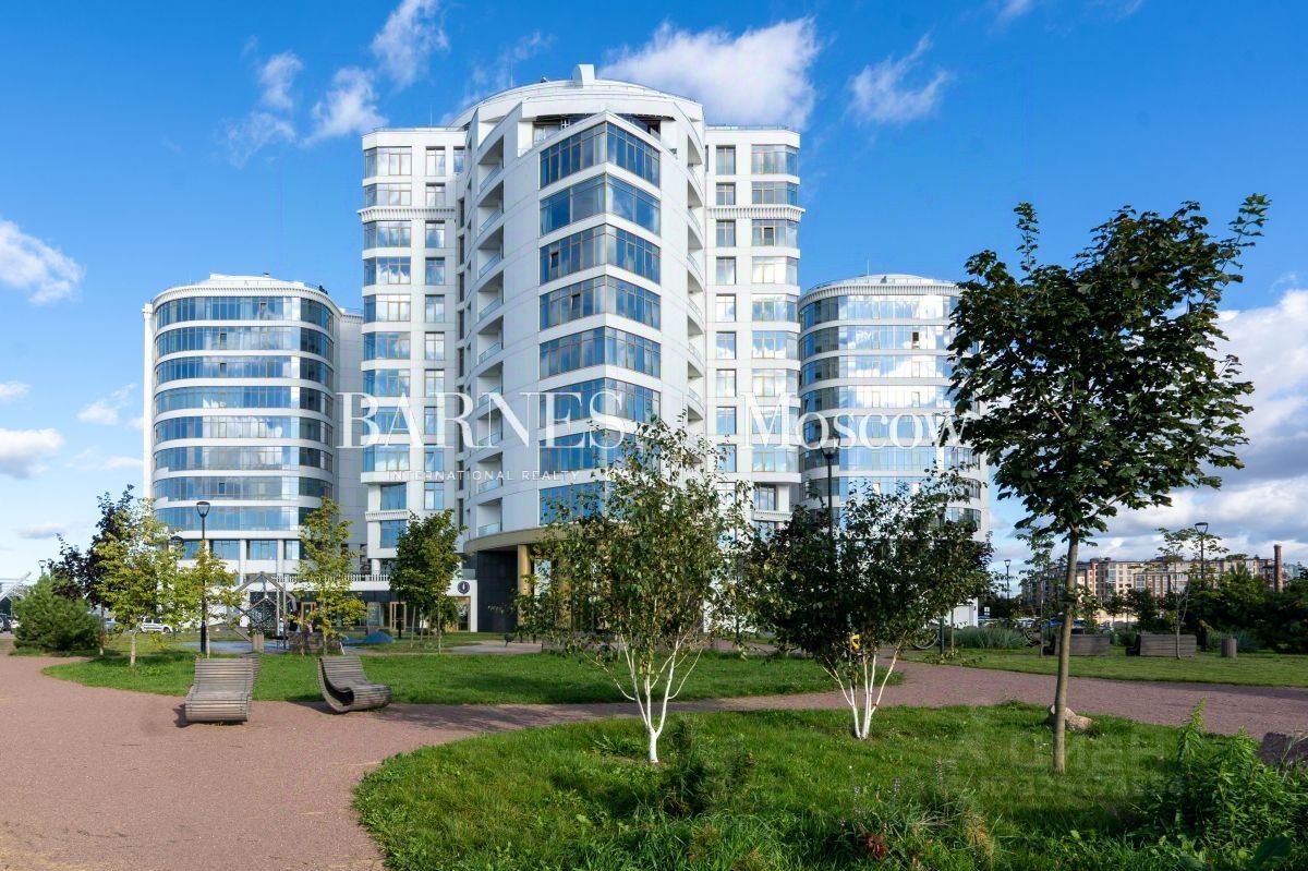Продажа 4-комн квартиры на вторичном рынке Ждановская улица, 45