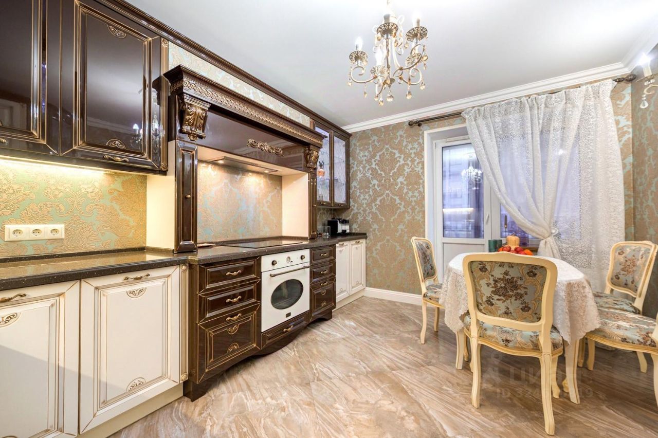 Продажа 4-комн квартиры на вторичном рынке Варшавская улица, 6к1