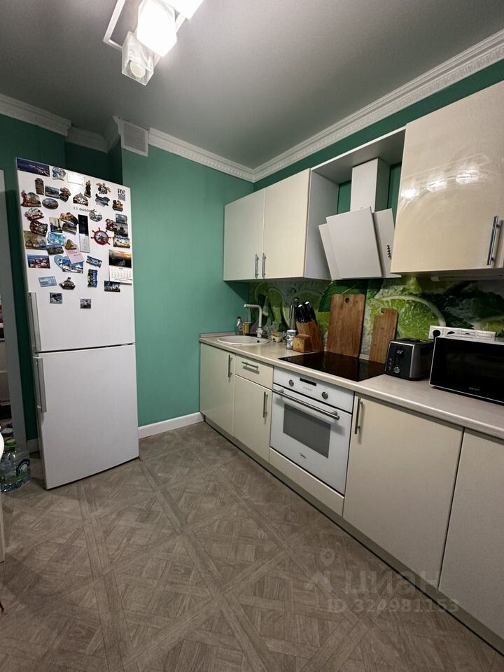 Продажа 3-комн квартиры на вторичном рынке Королев, проспект Космонавтов, 38