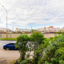 Продажа 3-комн квартиры на вторичном рынке улица Шаврова,  д. 9