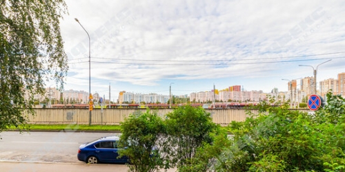 3-комн квартира улица Шаврова,  д. 9