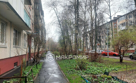 Продажа 1-комн квартиры на вторичном рынке Витебский пр-кт,  д. 33 к3