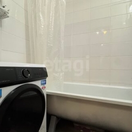 Продажа 1-комн квартиры на вторичном рынке Центральная улица,  д. 14 к1