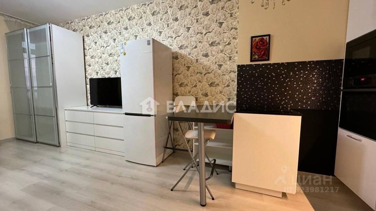 Продажа студии улица Композиторов, 18