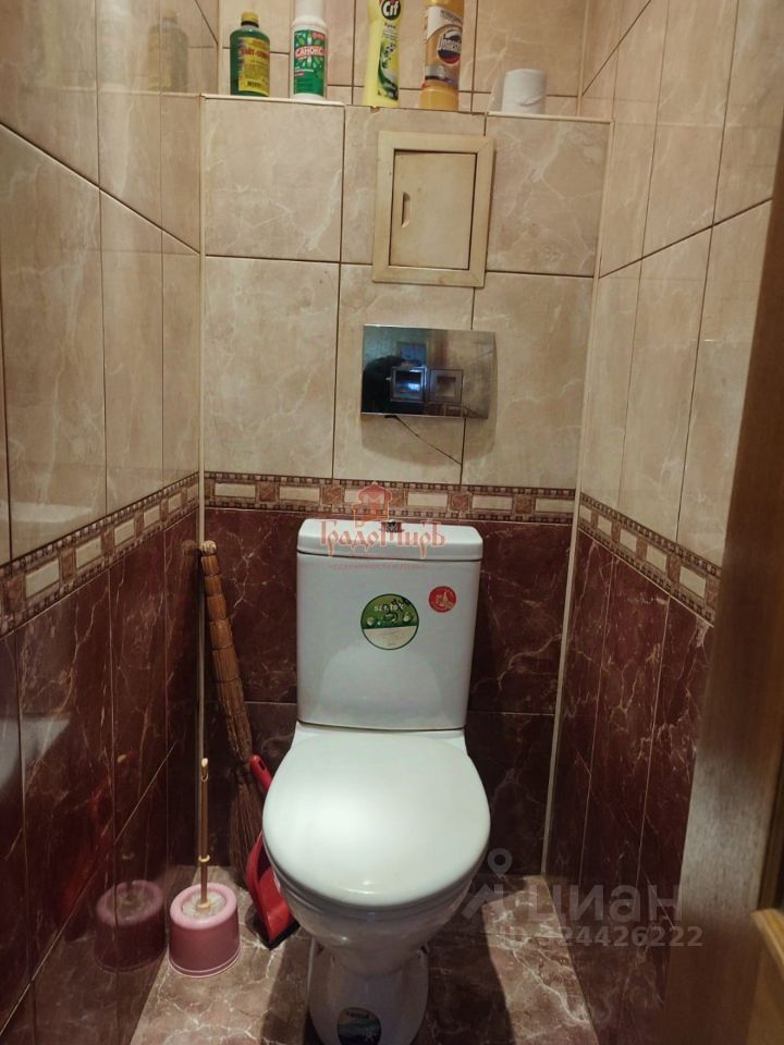 Продажа 2-комн квартиры на вторичном рынке пос. Мостовик, улица Первомайская, 16