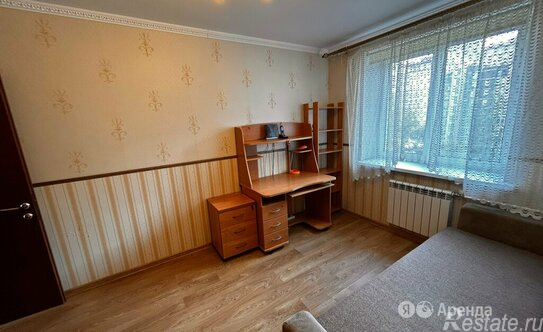 Аренда 2-комн квартиры на вторичном рынке Ельнинская улица,  д. 8