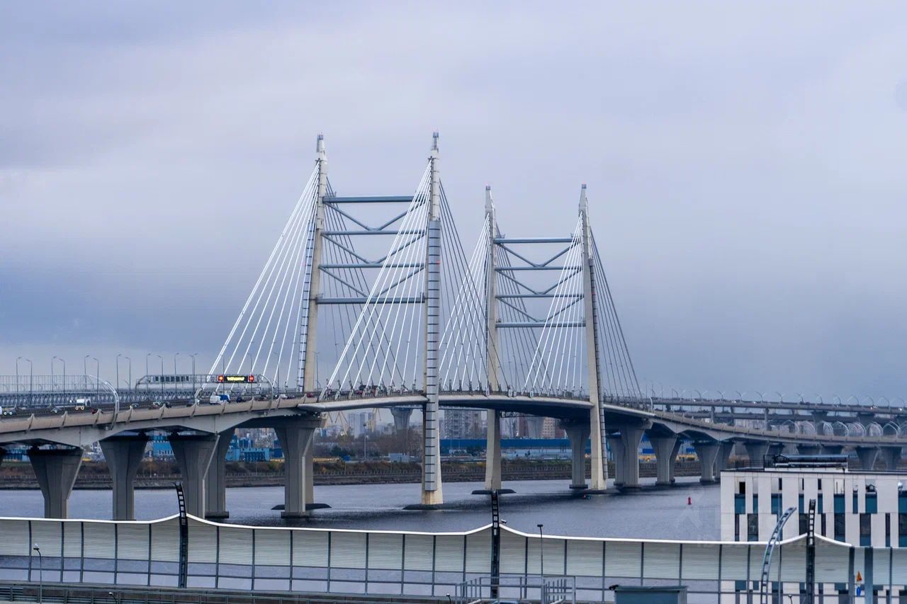 Продажа 2-комн квартиры на вторичном рынке бульвар Головнина, 3к1