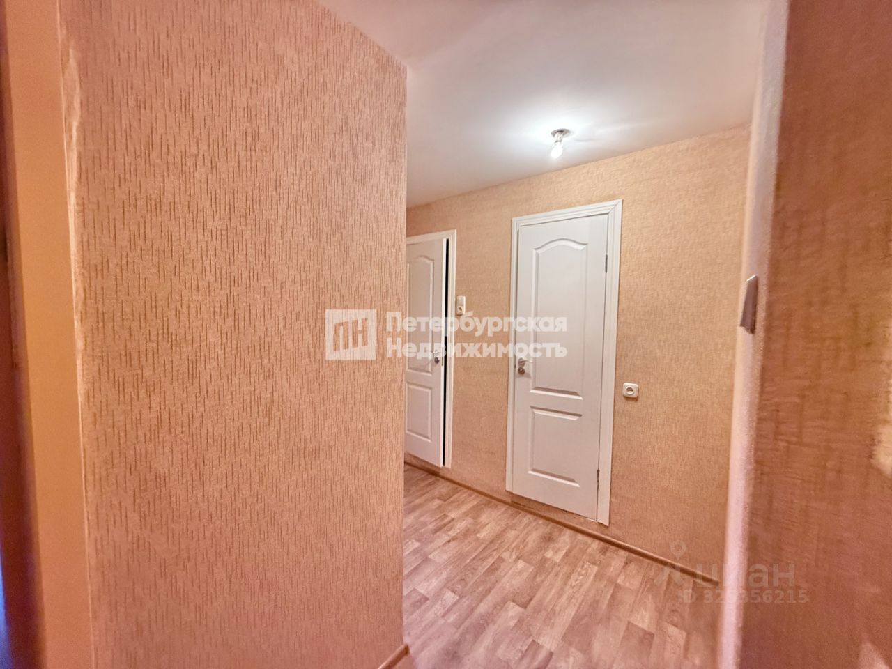 Продажа 3-комн квартиры на вторичном рынке Шлиссельбургский проспект, 36К1