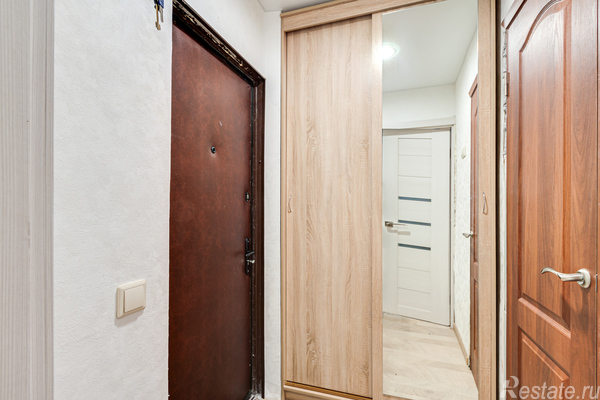 Продажа 1-комн квартиры на вторичном рынке Химки, Парковая ул,  д. 8