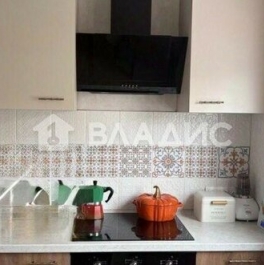 Продажа 1-комн квартиры на вторичном рынке Клинская улица,  д. 10 к1