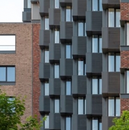 Продажа 4-комн квартиры на вторичном рынке ул Ивана Франко,  д. 4А