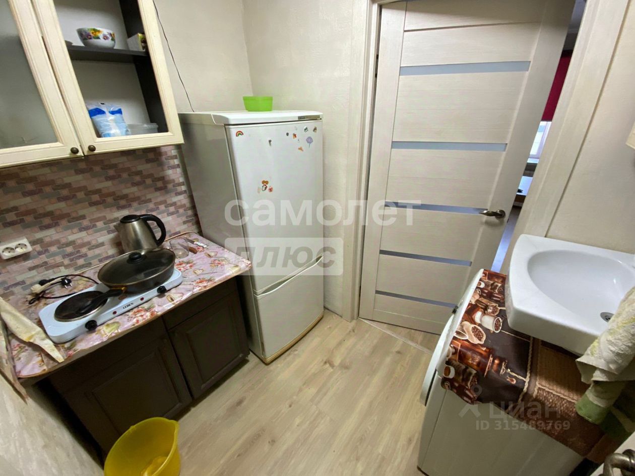 Продажа 1-комн квартиры на вторичном рынке Южный мкр, улица Ленина,  д. 25А