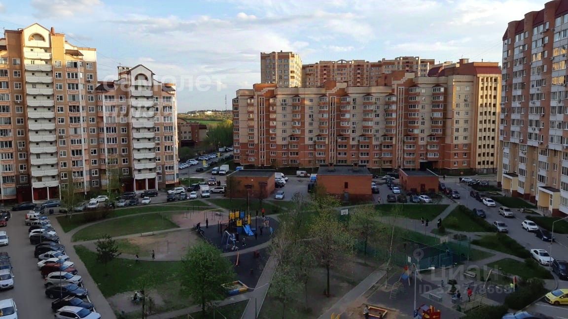 Аренда 2-комн квартиры на вторичном рынке пос. Развилка, 44