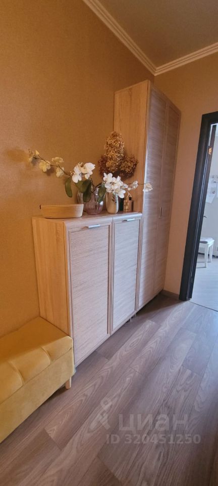 Продажа 2-комн квартиры на вторичном рынке улица Кутузова, 2