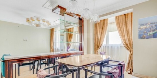 2-комн квартира улица Академика Анохина,  д. 66