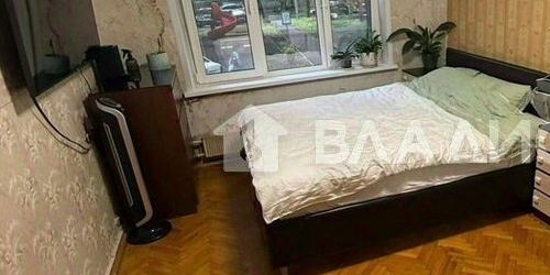 2-комн квартира улица Молостовых, 16К4